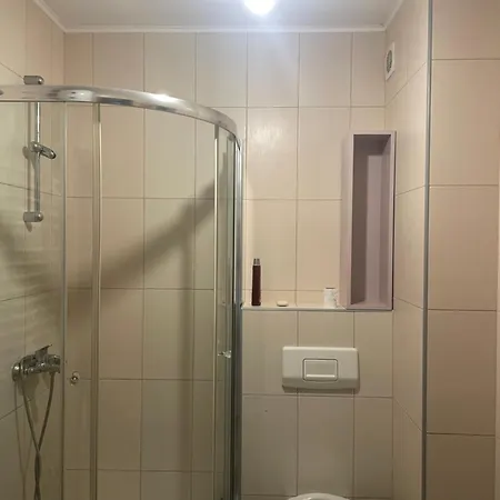 Ecou Apartman *